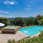 Il Cedro 10&1, Emma Villa